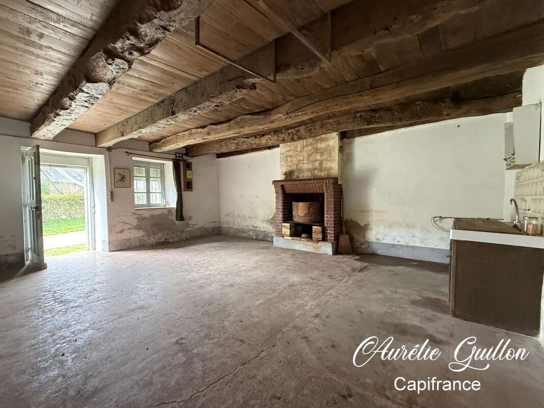 Maison en pierre avec garage et beau terrain de 1300 m2 en zone constructible avec puits – Ploërmel - photo 9