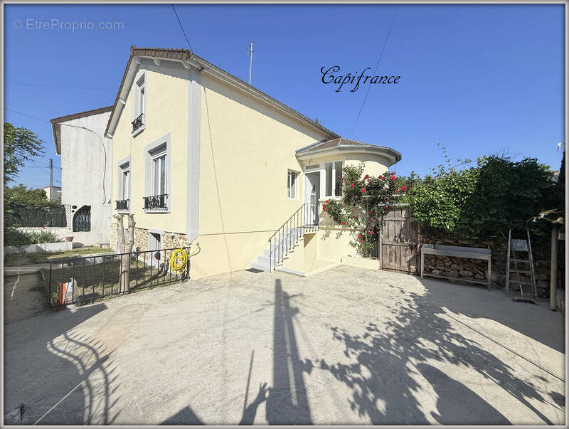 Maison à AULNAY-SOUS-BOIS