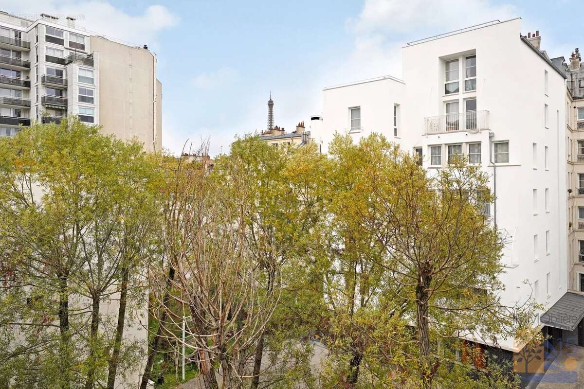 Appartement à PARIS-15E