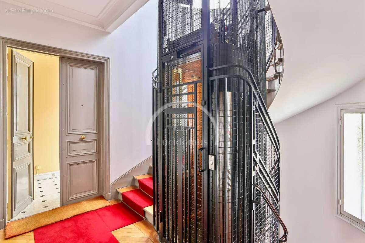 Appartement à PARIS-5E