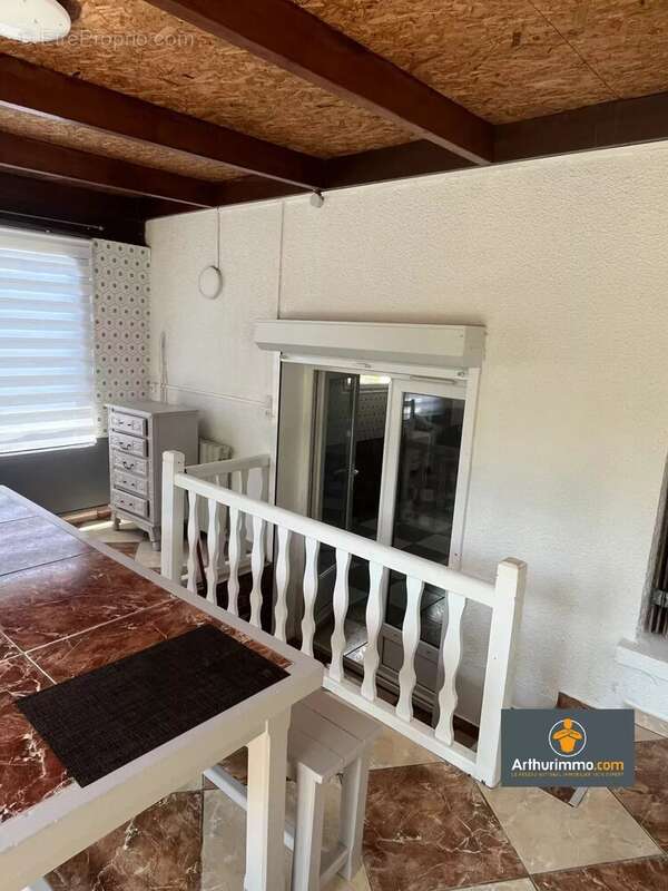 Maison à CHAMOUILLE