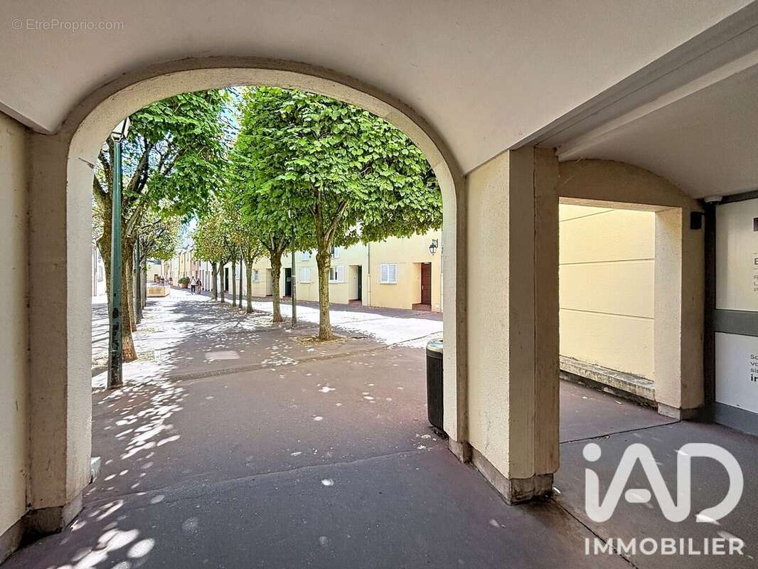 Maison 133 m² à Rueil-Malmaison  - photo 2