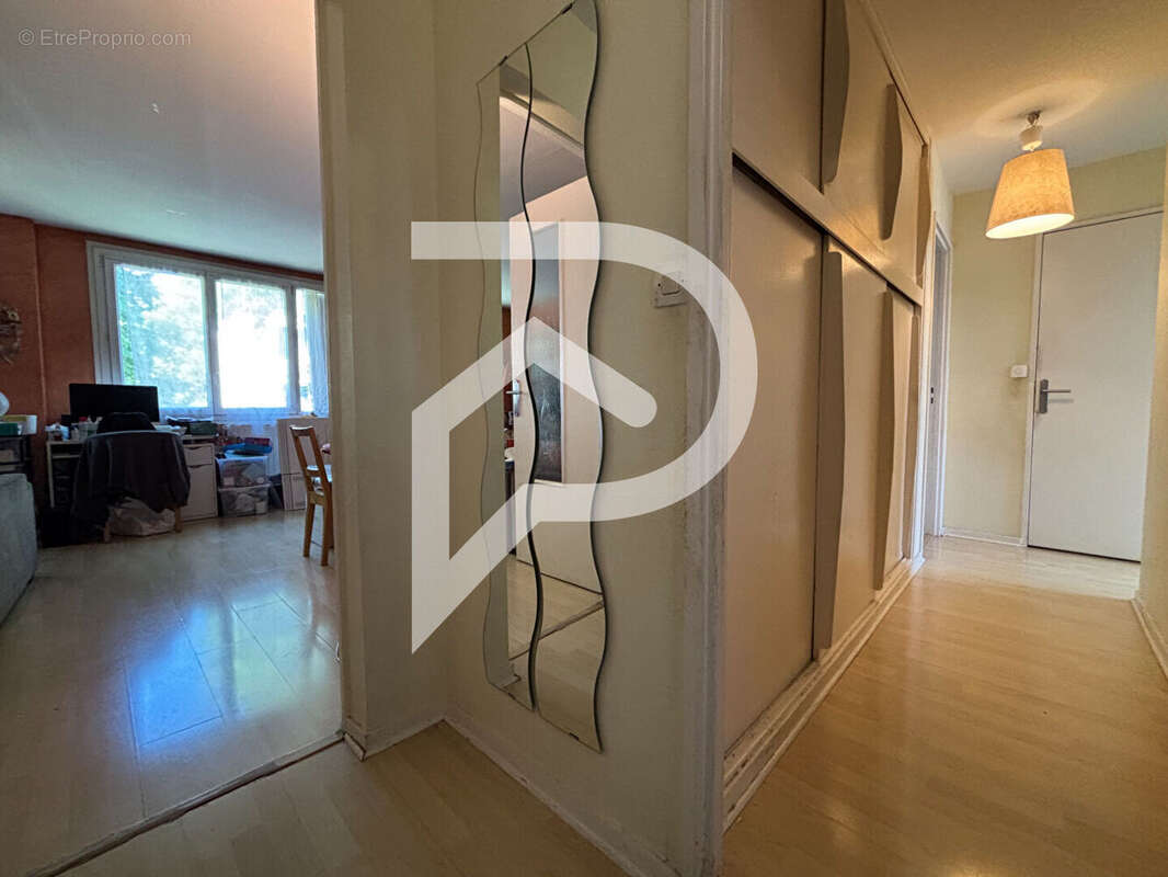 Appartement à LIMEIL-BREVANNES