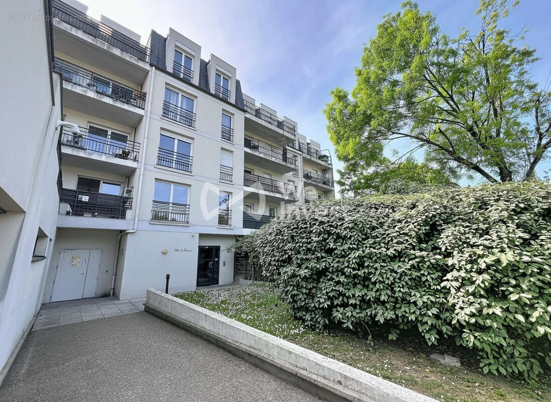Appartement 42 m² à Argenteuil  - photo 2