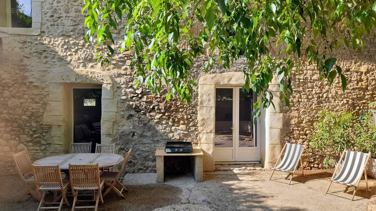Maison à BAGNOLS-SUR-CEZE