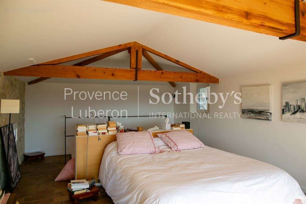 Maison à VAISON-LA-ROMAINE