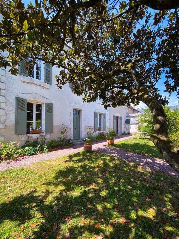 Maison à NEUILLE-PONT-PIERRE