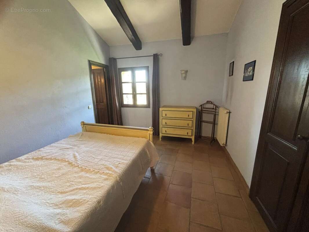 Maison à CHATEAUDOUBLE