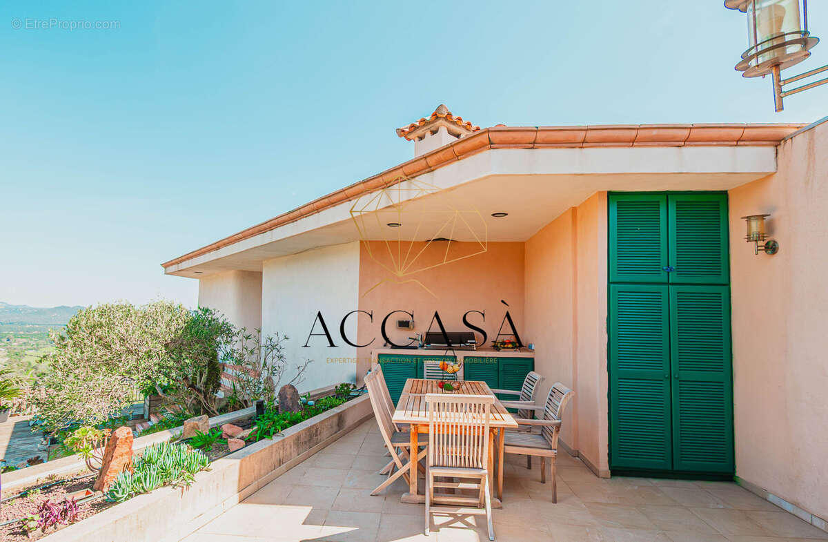 Maison à PORTO-VECCHIO