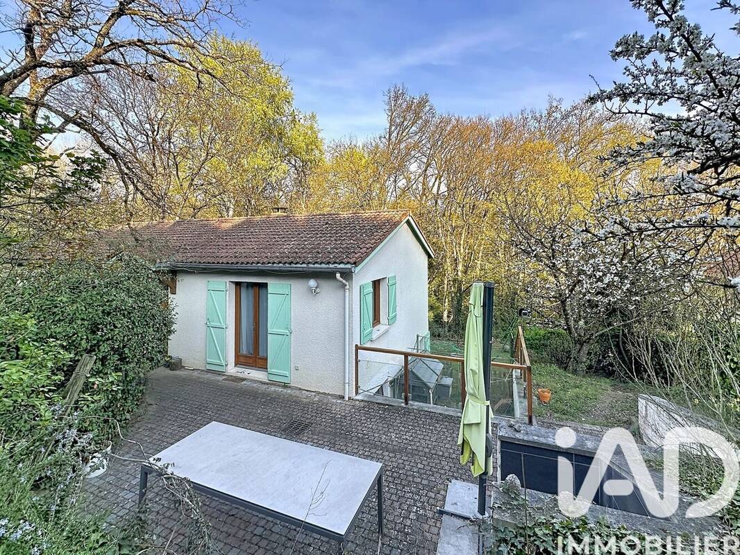 Photo 1 - Maison à LA TOUR-DE-SALVAGNY