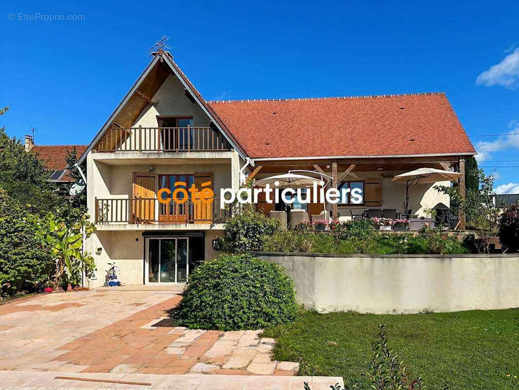 Maison à GRISY-SUISNES