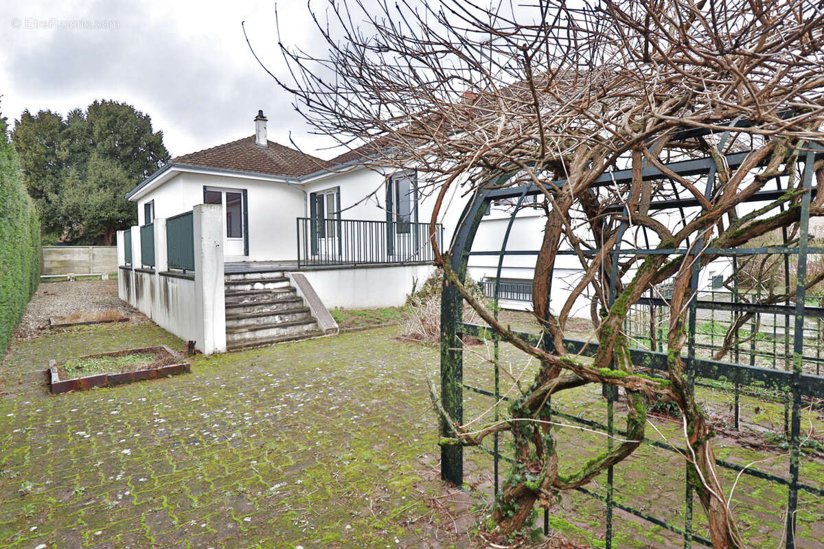 Maison à BARBEREY-SAINT-SULPICE