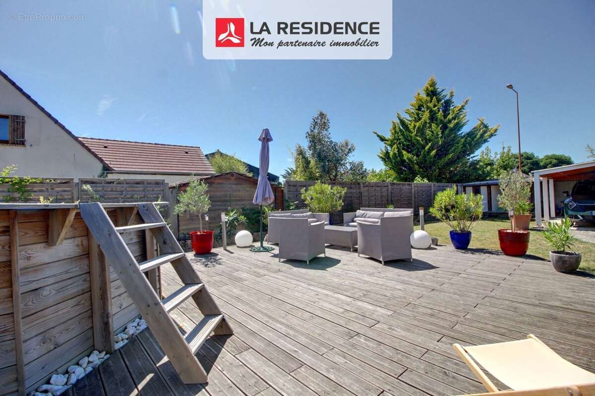 Maison à FRENEUSE