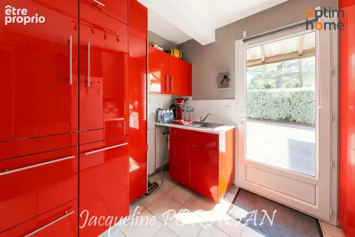 La Motte d'Aigues : Villa 4/5 pièces plus dépendance sur 3 160 m² de terrain arboré avec piscine - photo 13