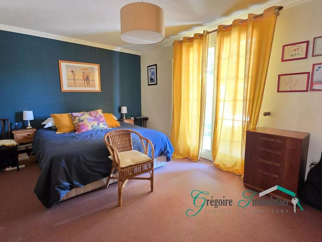 Maison à MONTCOURT-FROMONVILLE