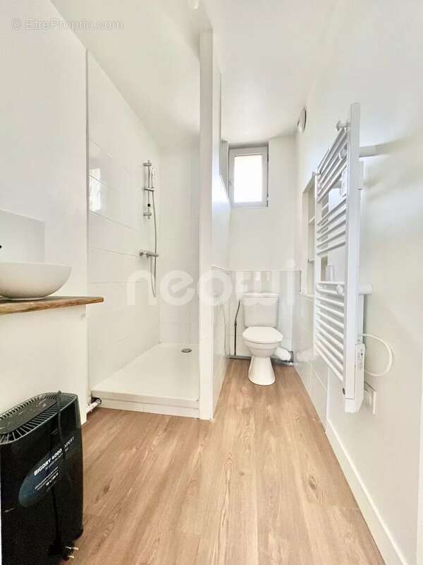 Appartement à COMBRONDE