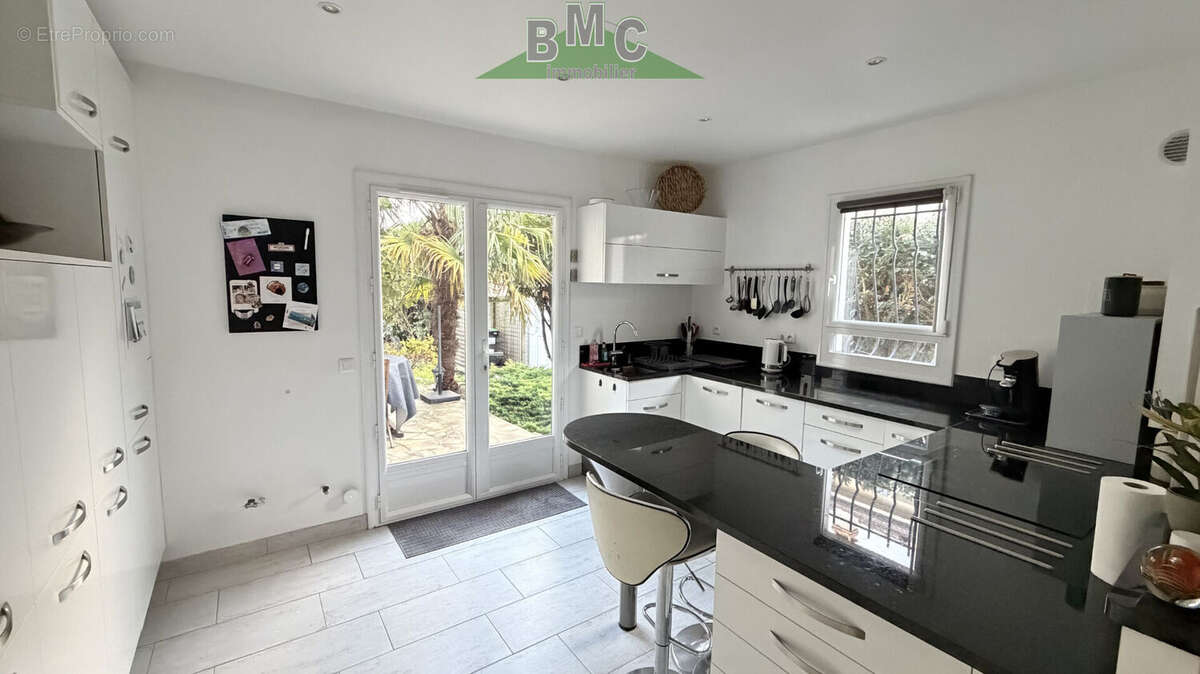 Maison à LE PLESSIS-BOUCHARD