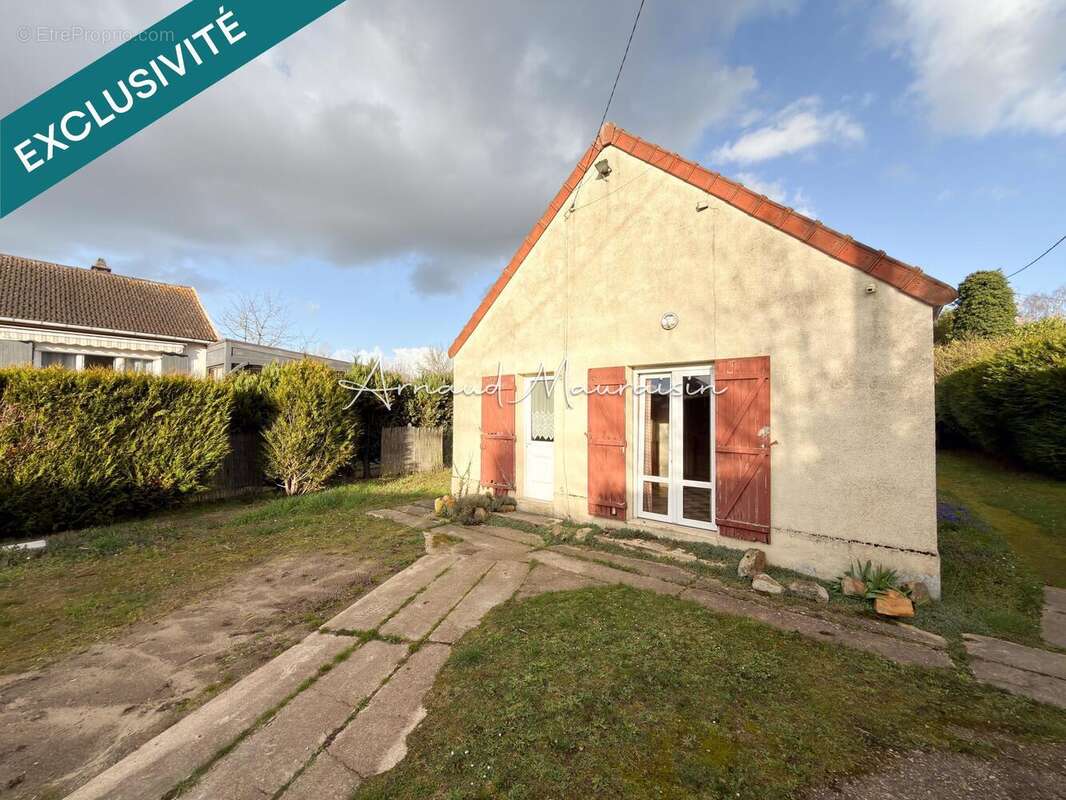 Photo 2 - Maison à THIERS-SUR-THEVE