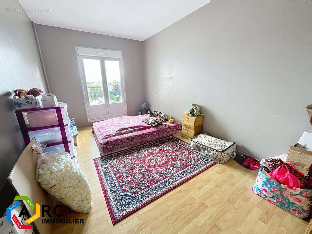 Appartement 68 m² à Fleury-Les-Aubrais  - photo 4