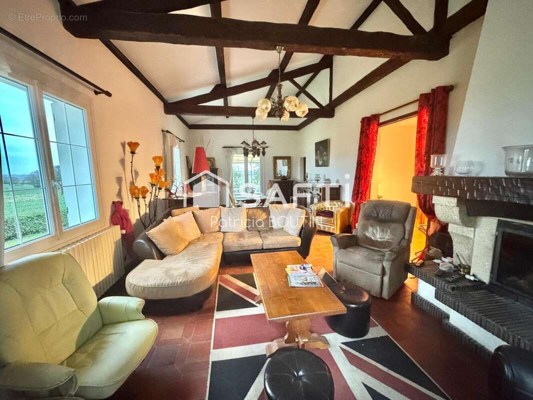 Photo 2 - Maison à SAINT-GELAIS