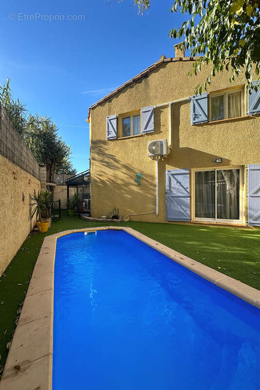 Photo 2 - Maison à MARSEILLE-11E