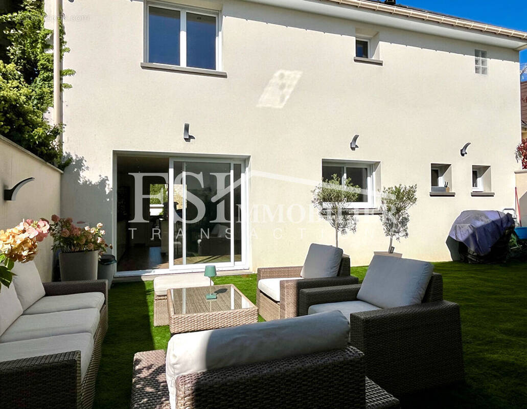 Maison à SAINT-LEU-LA-FORET