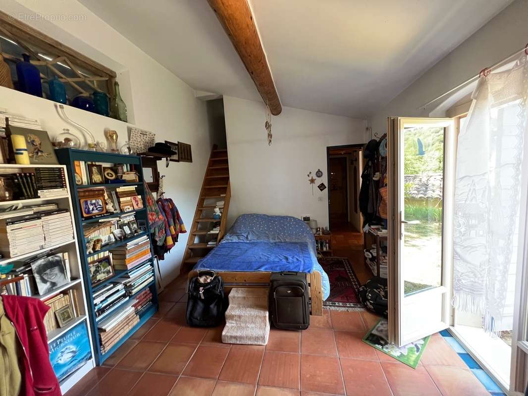 Maison en pierre à vendre à Ménerbes avec un jardin et piscine - photo 13