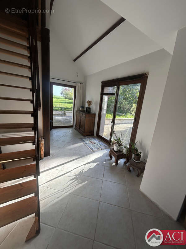 Maison à SAINTE-GENEVIEVE