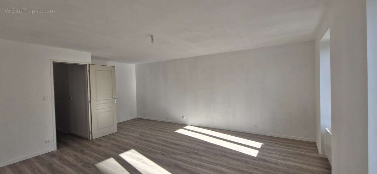 Appartement à MIRAMBEAU