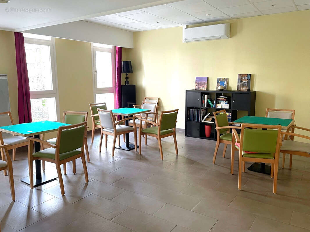 Lyon 6 - residence service seniors - t2 avec balcon et cave - photo 10