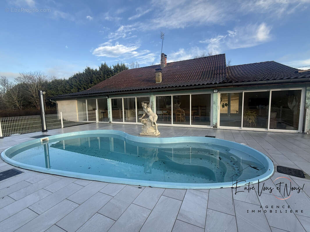 Maison 291 m² à Langon  - photo 3