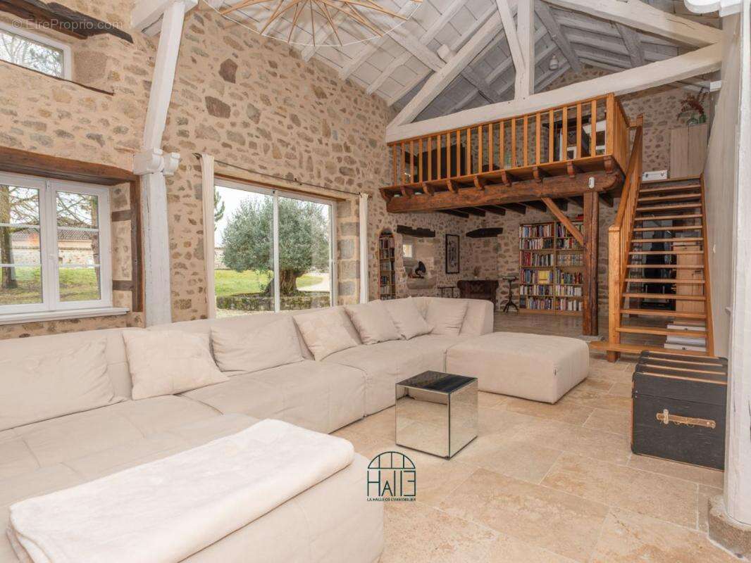 Maison à RILHAC-RANCON