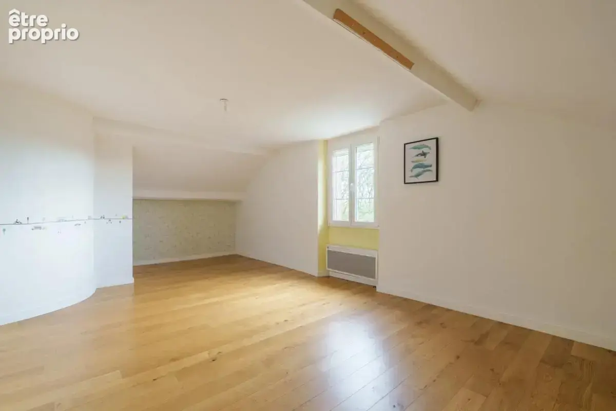 Vesoul – une maison familiale aux volumes exceptionnels - photo 13