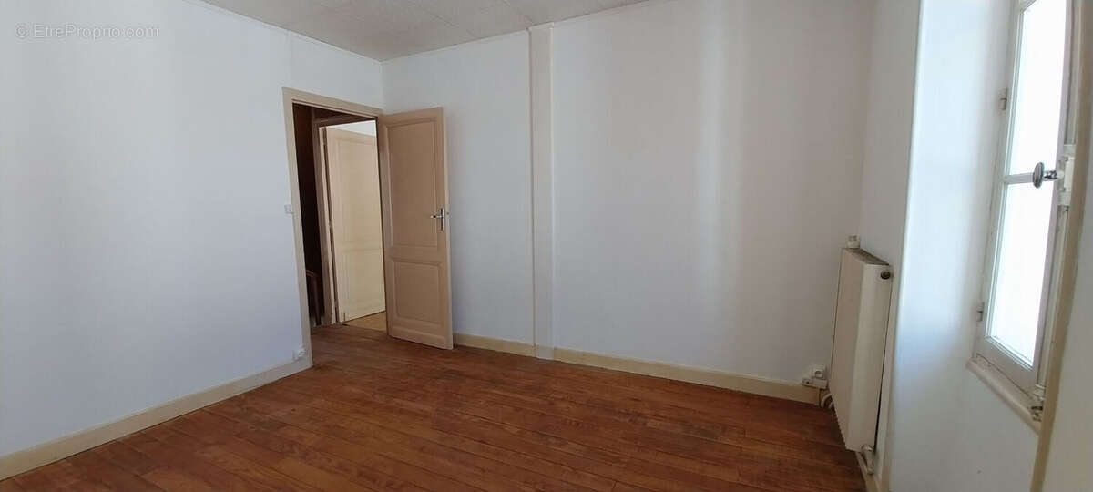 Maison à SAINTE-FOY-LA-GRANDE