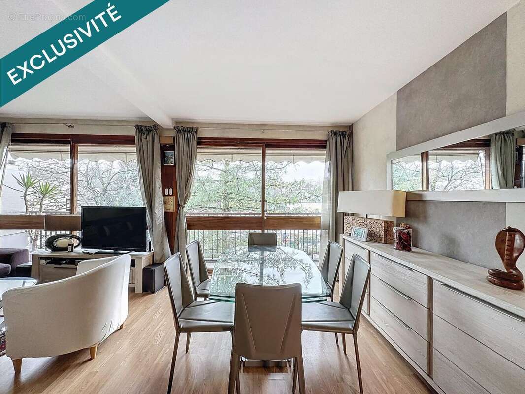 Photo 6 - Appartement à LA CELLE-SAINT-CLOUD