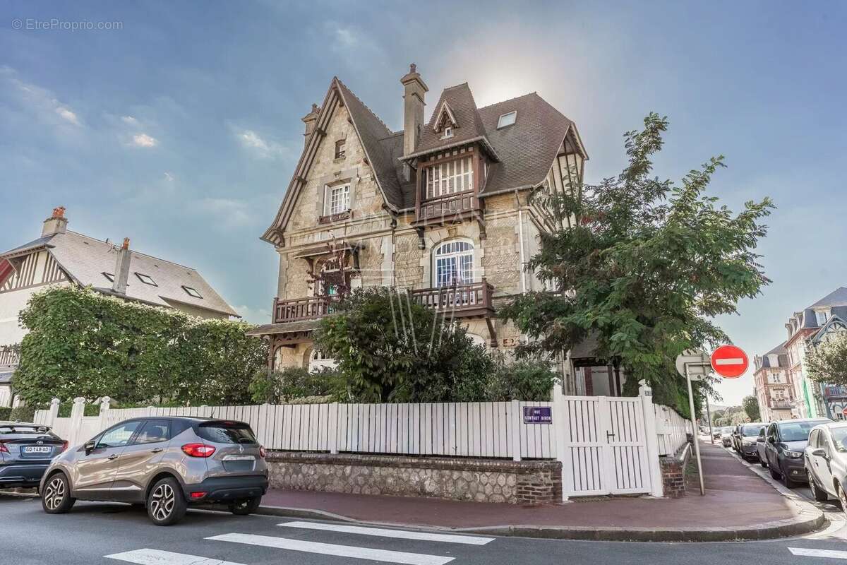 Appartement à DEAUVILLE