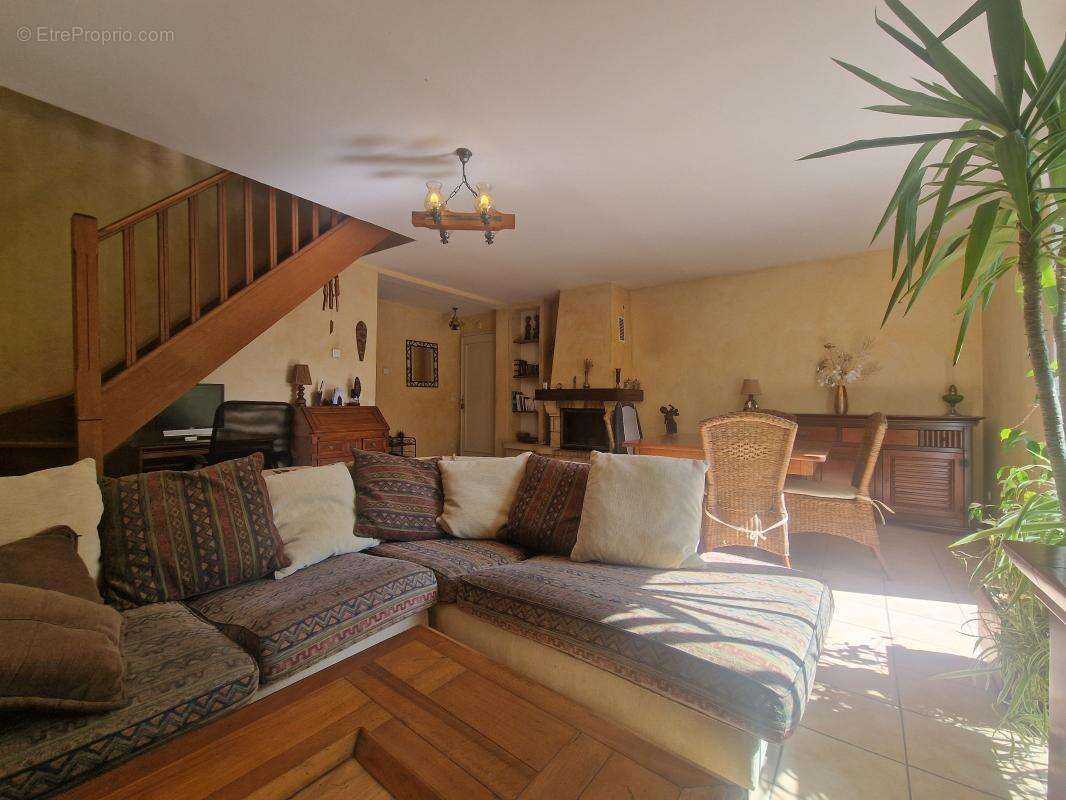 Maison à BROU-SUR-CHANTEREINE