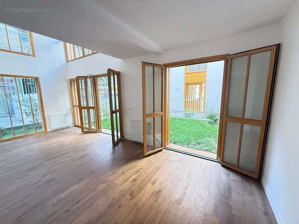 Maison à PARIS-12E