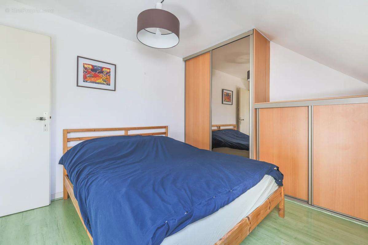 Appartement à SAULX-LES-CHARTREUX