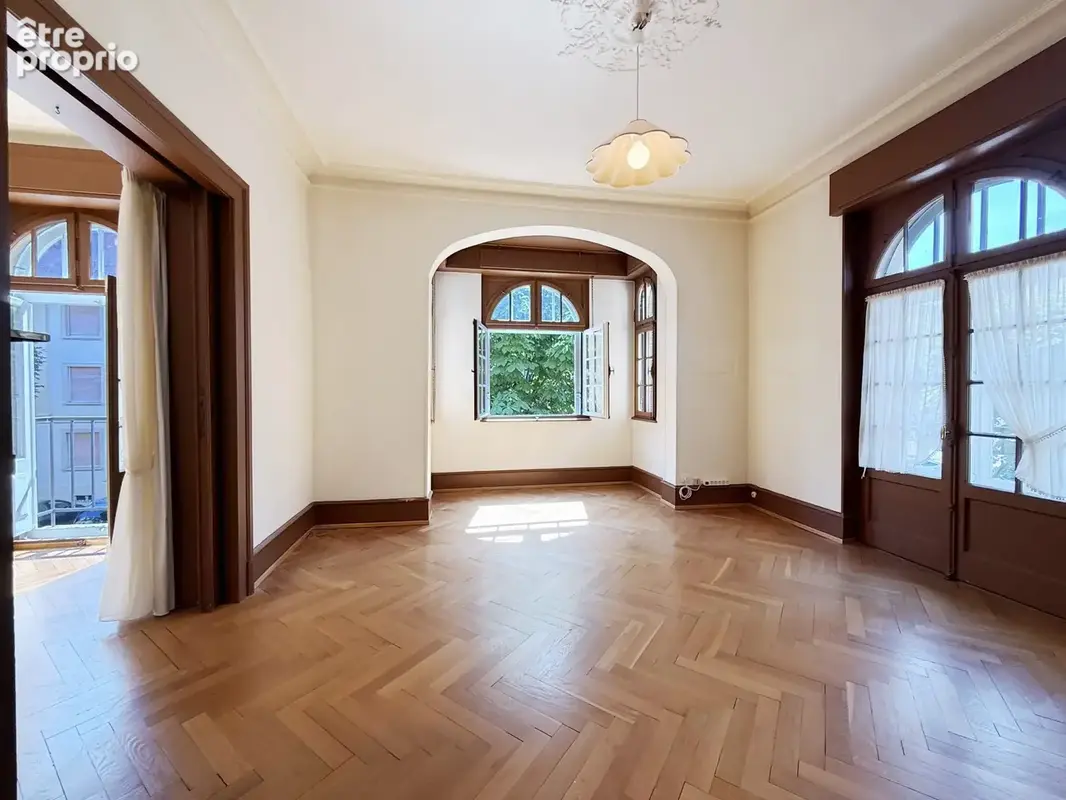 Maison 10 pièces 257 m² à vendre à Strasbourg (67000) - photo 3
