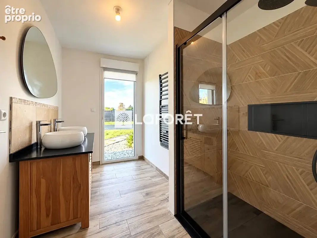 Très beau pavillon d'architecte sur 2268 m2 - photo 5