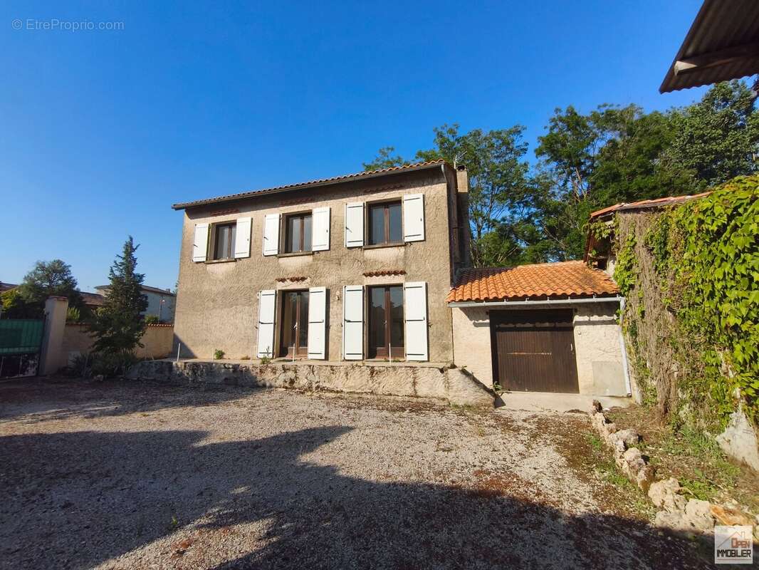 Maison à ASNIERES-SUR-NOUERE