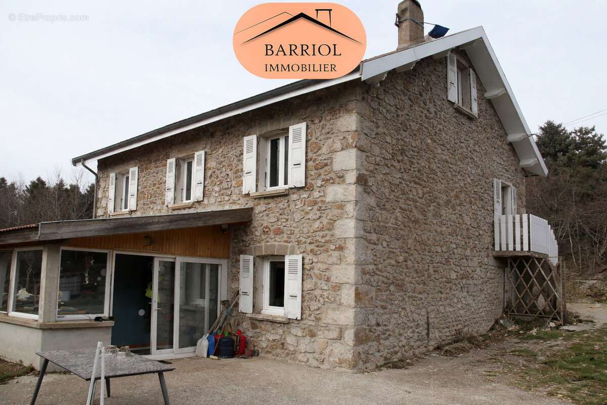 Maison à SAINT-AGREVE