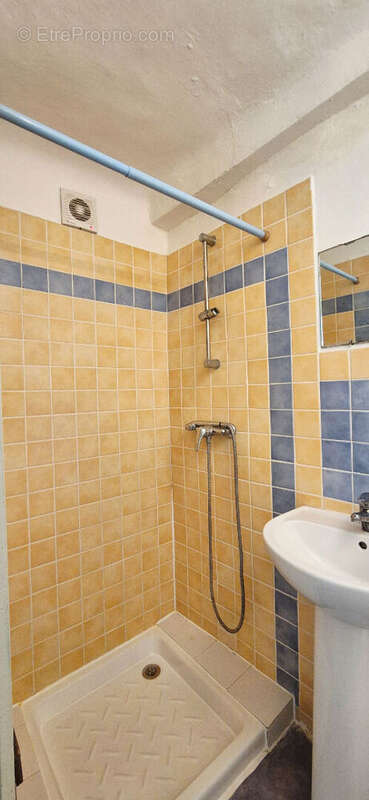 Appartement à COTIGNAC