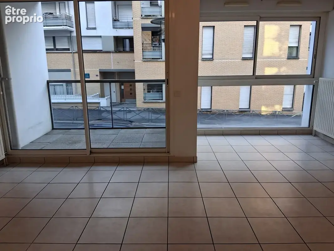 Appartement à vendre à Rennes, 3 p/2 chbres, rez-de chaussée, centre-ville/gares, 73m². - photo 2