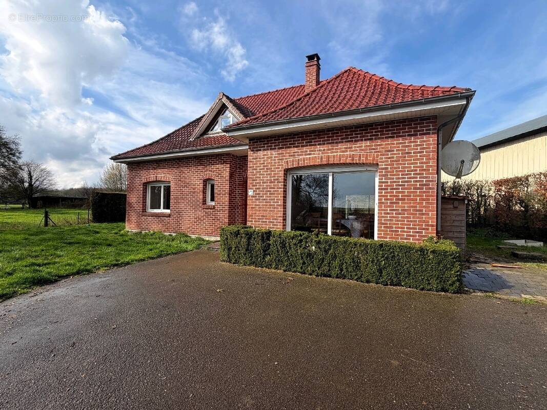 Maison à MONCHY-AU-BOIS