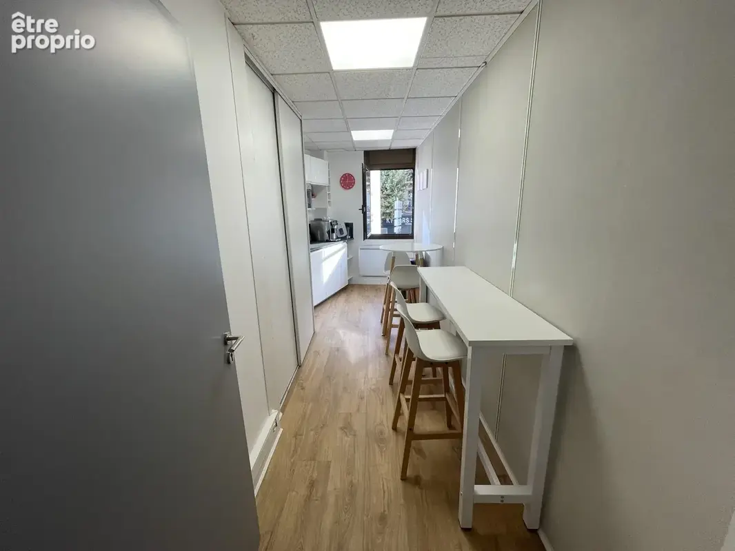 Commerce 116 m² à vendre à Courbevoie (92400) - photo 7