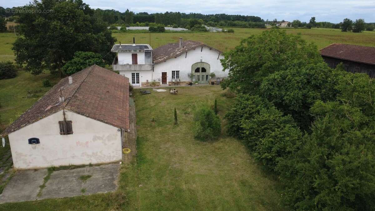 Maison à NOAILLAC