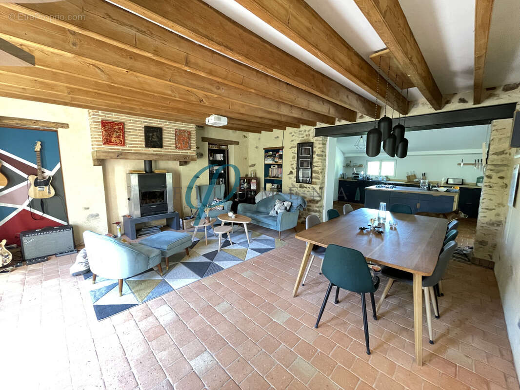Maison à LA ROUXIERE