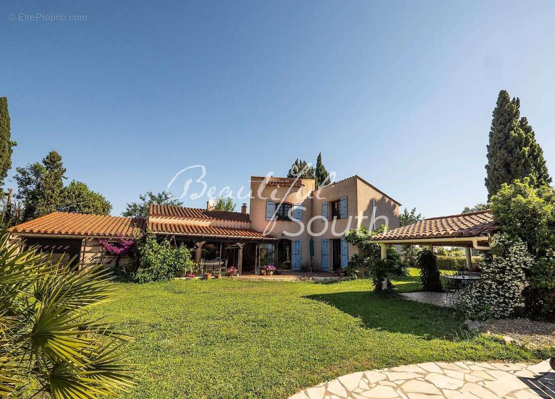 Maison à SAINT-CYPRIEN